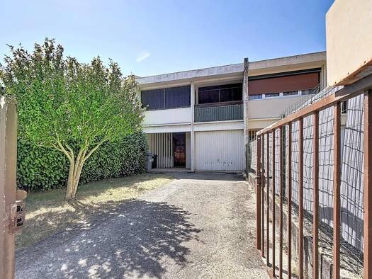 Maison à vendre 135 000 € 5 pièces 4 chambres 108 m² 240 m² de terrain Grand Charran-Faventines Valence 26000