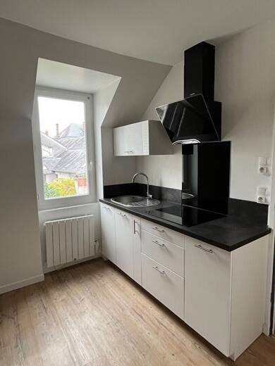 Appartement à louer 671 € 2 pièces 1 chambre 44 m² 1er étage Meung sur Loire 45130