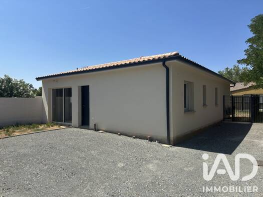 Maison de plain-pied à vendre 315 000 € 4 pièces 3 chambres 75 m² 324 m² de terrain Est Léognan 33850