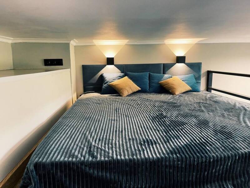 Maison à louer, 16m², PARIS 17E