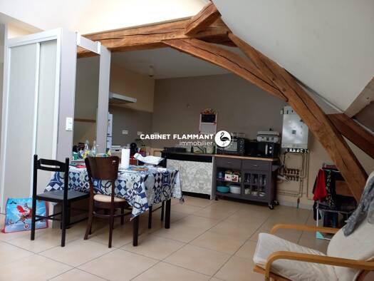 Appartement à vendre 130 000 € 3 pièces 2 chambres 69 m² Étage 3/3 Semur-en-Auxois 21140