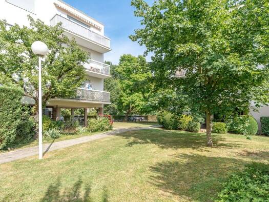 Appartement à vendre 263 000 € 4 pièces 2 chambres 83 m² Étage 1/3 Saint Pierre-Kiffer Le Plessis-Trévise 94420