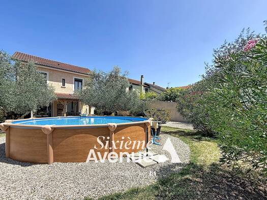 Maison à vendre 419 000 € 4 pièces 3 chambres 108 m² 653 m² de terrain Le Sud Vaulx-en-Velin 69120