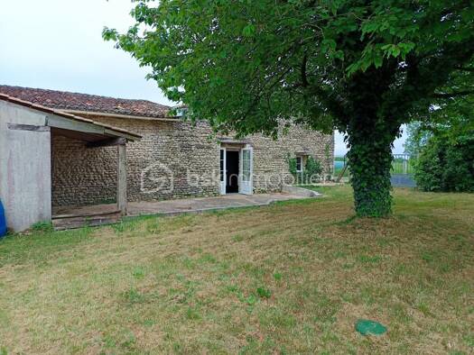 Maison à vendre 240 000 € 3 pièces 2 chambres 180,9 m² Tonnay-Boutonne 17380