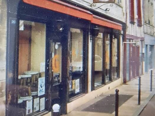 Local commercial à vendre 160 000 € 105 m² de surface de vente Palais de Justice-Saint Eusebe-Pont Auxerre 89000