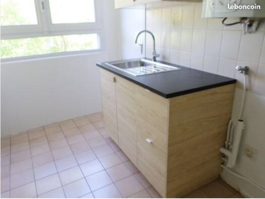 Appartement à louer 594 € 3 pièces 2 chambres 62 m² RDC Du Stade Luxeuil-les-Bains 70300