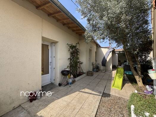 Maison de plain-pied à vendre 255 500 € 4 pièces 2 chambres 70 m² Thouaré-sur-Loire 44470