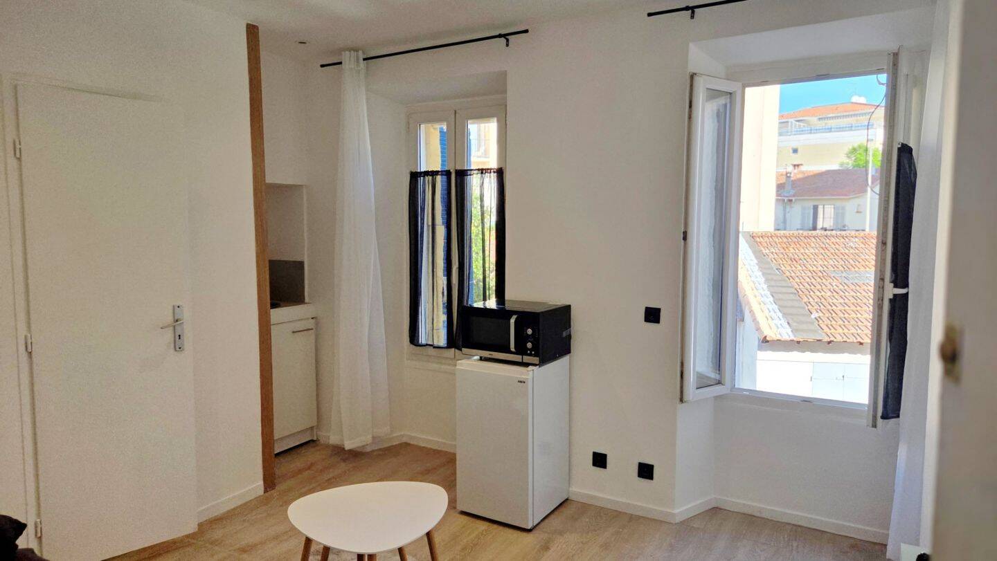 Maison à louer, 15m², CANNES