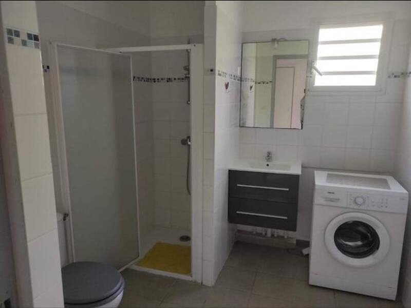 Maison à louer, 47m², LES ABYMES