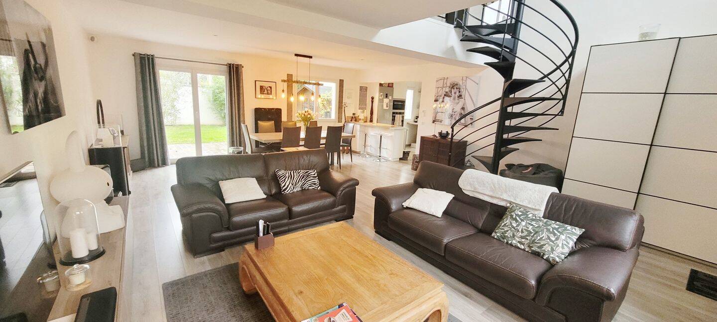 Maison à vendre, 150m², SURESNES