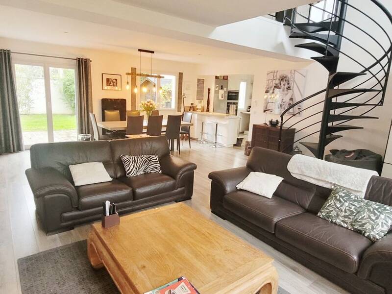 Maison à vendre, 150m², SURESNES