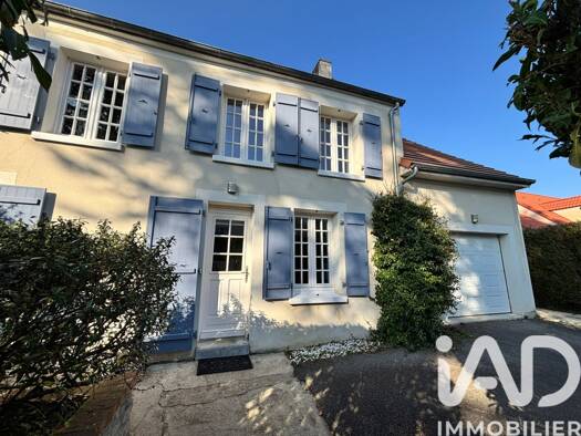 Maison à vendre 619 000 € 5 pièces 4 chambres 143 m² 722 m² de terrain Magny-le-Hongre 77700