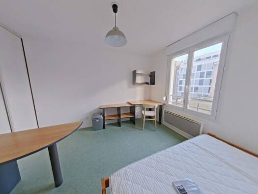 Appartement à louer - logement étudiant 350 € 1 pièce 18,2 m² 4ème étage Saint-Étienne 42000