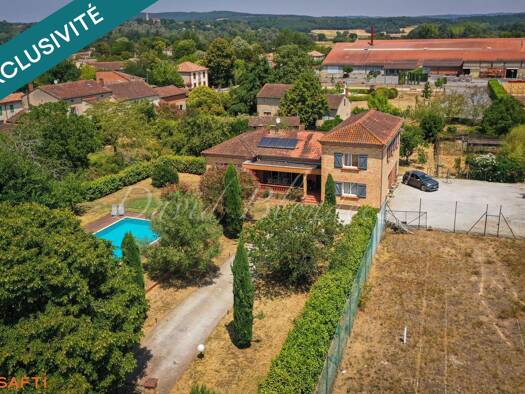 Maison à vendre 335 000 € 8 pièces 6 chambres 220 m² 3 700 m² de terrain Damiatte 81220