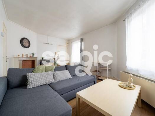 Appartement à vendre 100 000 € 2 pièces 1 chambre 49 m² Étage 3/3 Hyper Centre Arras 62000