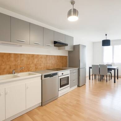 Appartement à louer 900 € 3 pièces 2 chambres 72,4 m² RDC/2 Le Village Seyssins 38180