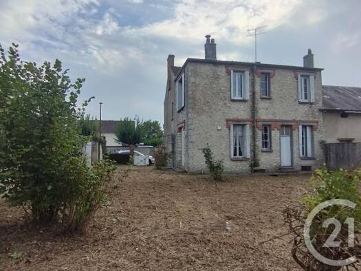 Maison à vendre 80 000 € 6 pièces 3 chambres 134,8 m² 1 064 m² de terrain Nibelle 45340