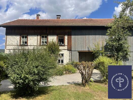 Maison à vendre 610 000 € 7 pièces 4 chambres 180,46 m² 3 110 m² de terrain Villers-le-Lac 25130