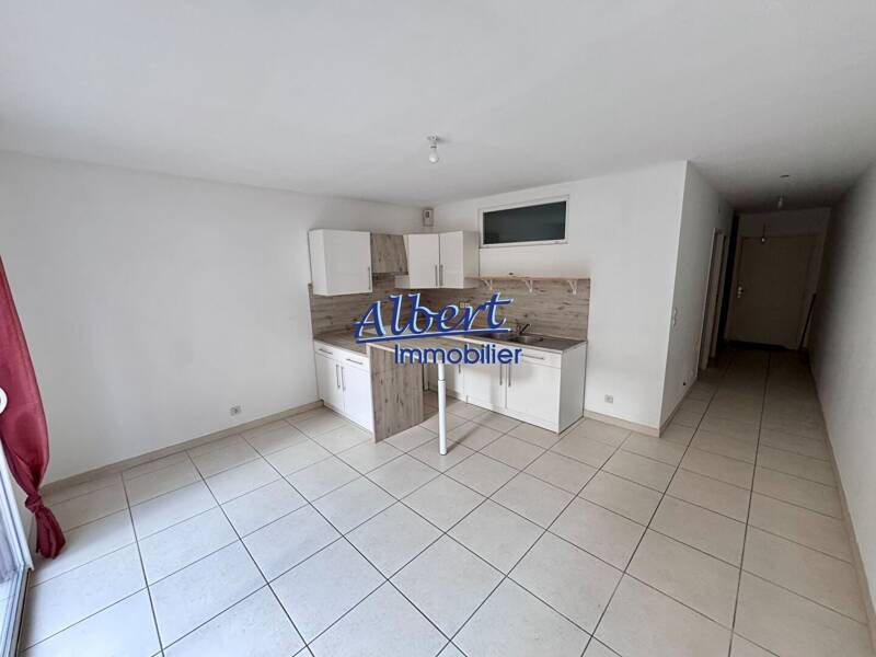 Maison à louer, 37m², OLLIOULES