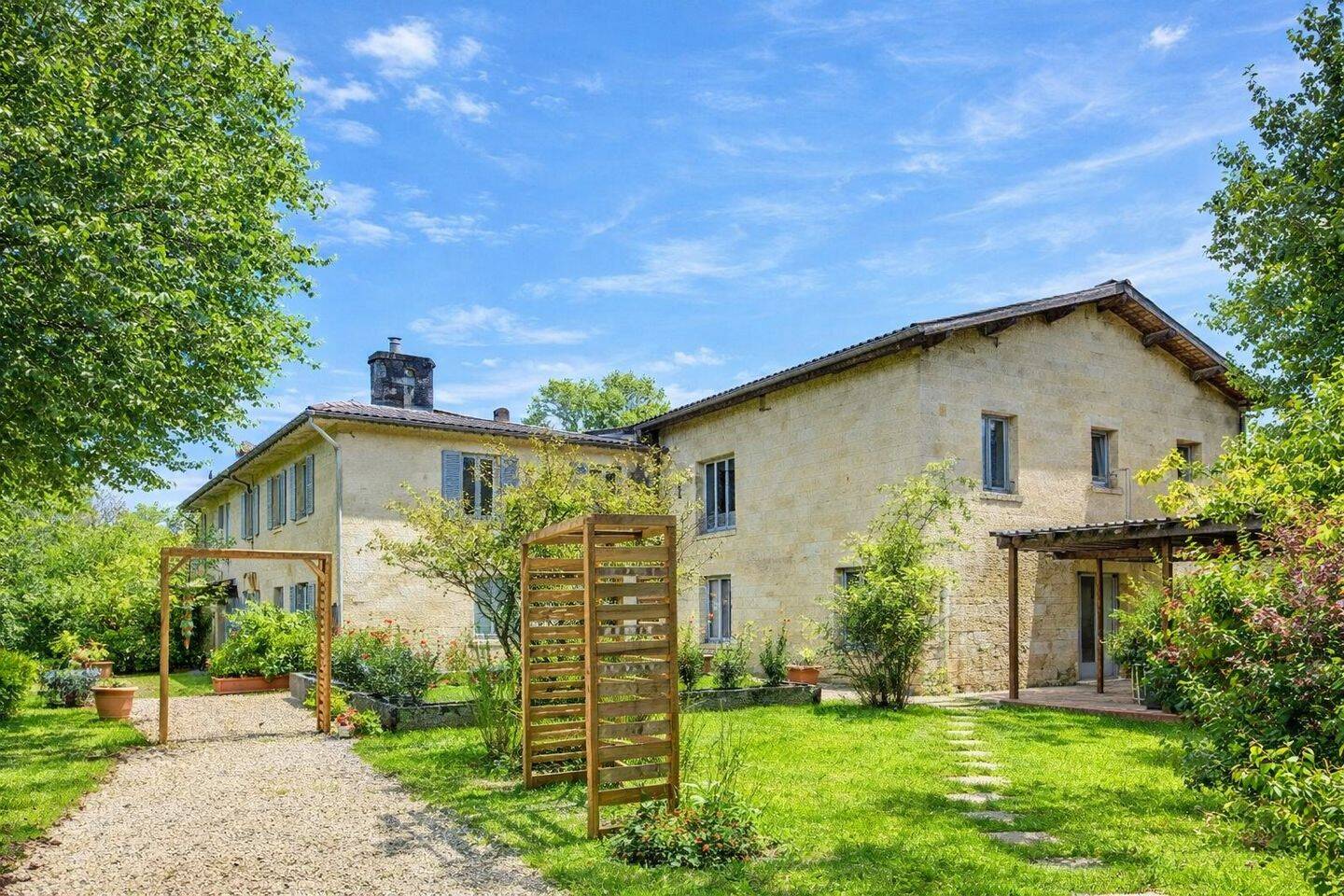 Maison à vendre, 401m², CARIGNAN DE BORDEAUX