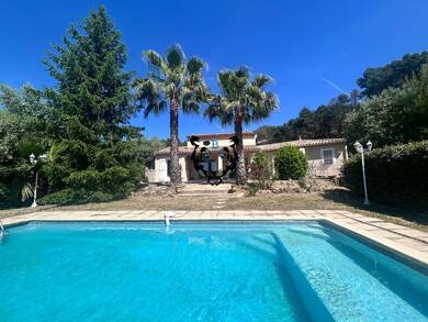Maison de plain-pied à vendre 449 000 € 5 pièces 3 chambres 115 m² 1 500 m² de terrain Draguignan 83300