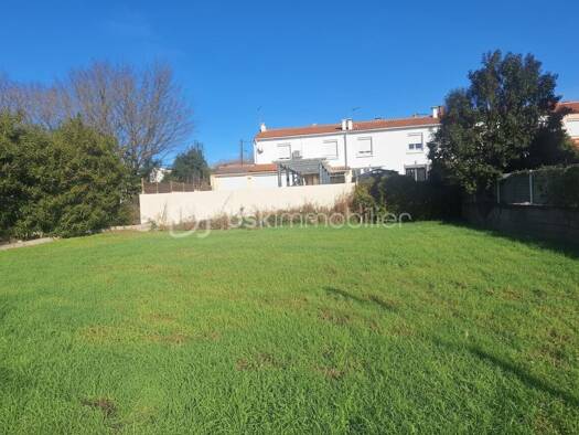 Terrain constructible viabilisé à vendre 123 000 € 328 m² de terrain Sud Ouest Canohès 66680