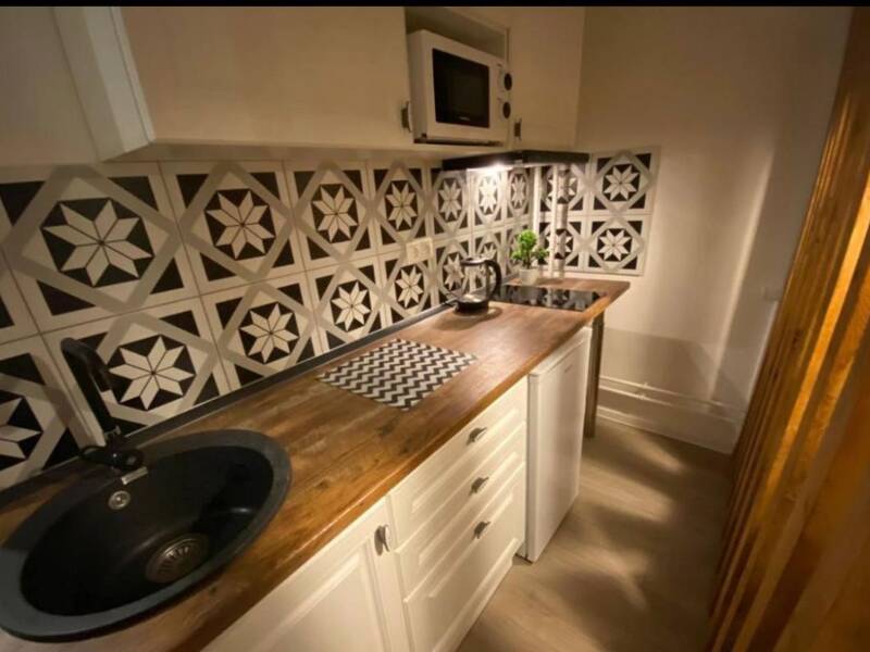 Maison à louer, 18m², PARIS 11E