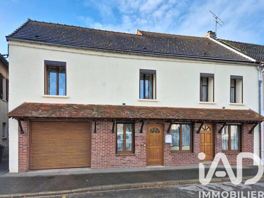 Maison à vendre 313 000 € 8 pièces 5 chambres 216 m² 217 m² de terrain Échouboulains 77830