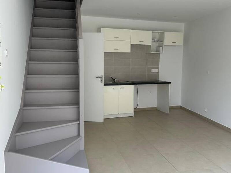 Maison à louer, 38m², SAINT MAUR DES FOSSES