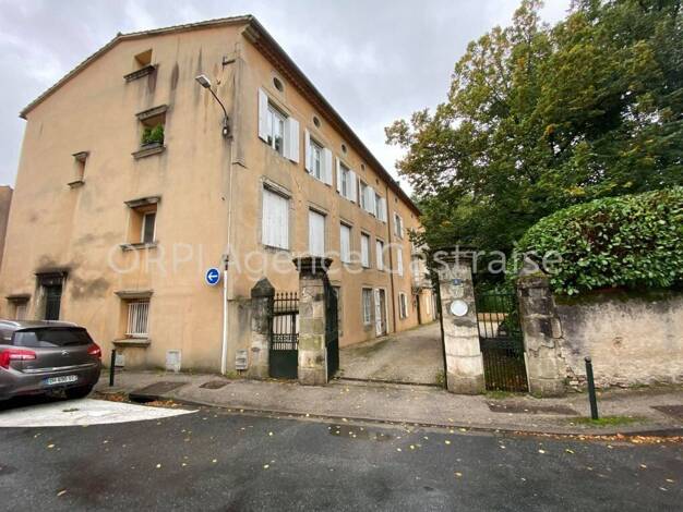 Appartement à louer 650 € 3 pièces 3 chambres 101,1 m² Faubourg Est-Peraudel Castres 81100