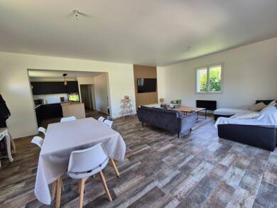 Maison de plain-pied à vendre 279 000 € 6 pièces 4 chambres 137 m² 1 895 m² de terrain Chevroux 01190
