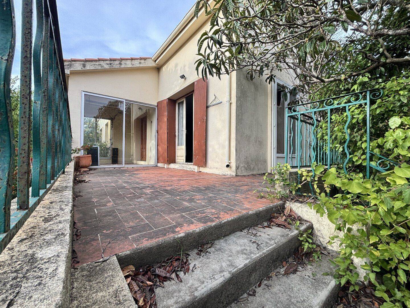 Maison à vendre, 138m², SAINT GENIES DE FONTEDIT