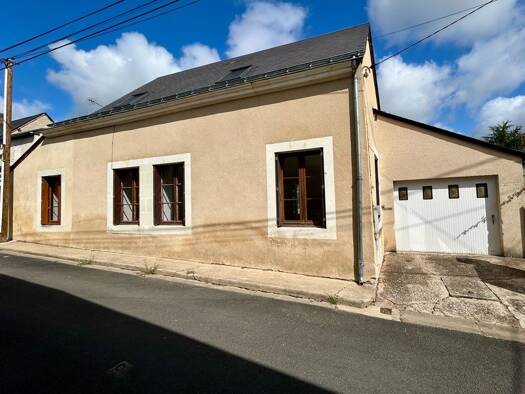 Maison à vendre 130 000 € 4 pièces 3 chambres 90 m² 315 m² de terrain Nord Est-Sud Ouest Montval-sur-Loir 72500