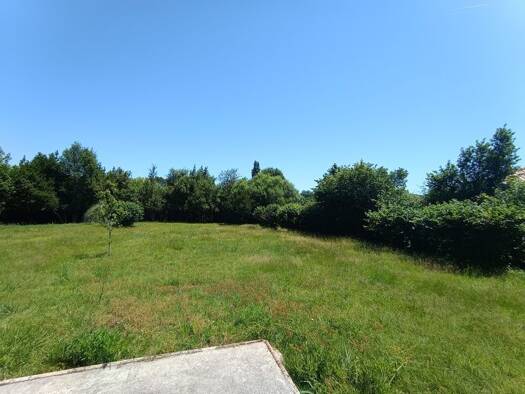 Terrain constructible à vendre 270 000 € 1 539 m² de terrain Beausoleil Gradignan 33170