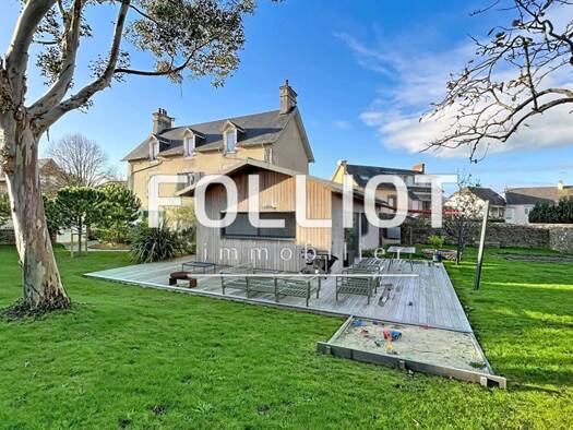 Maison à vendre 1 090 000 € 8 pièces 4 chambres 240 m² 1 100 m² de terrain Saint-Pair-sur-Mer 50380