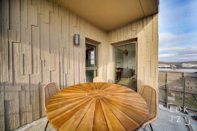 Appartement meublé T5 de 95m² avec vue (Bordeaux - Belcier) — 4