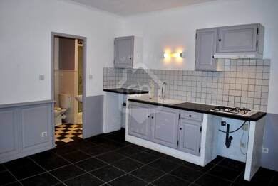 Appartement à louer 430 € 1 pièce 24 m² RDC Arles 13200