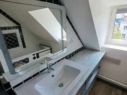 Duplex à louer 900 € 3 pièces 2 chambres 68 m² 2ème étage Rouen 76000