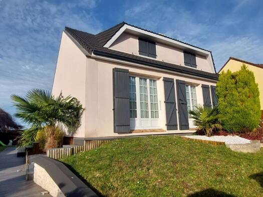 Maison à vendre 399 000 € 5 pièces 4 chambres 141 m² 566 m² de terrain Villeroy 77410