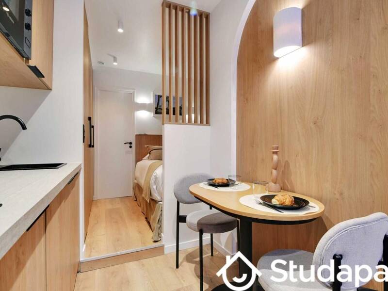 Maison à louer, 18m², PARIS 16E