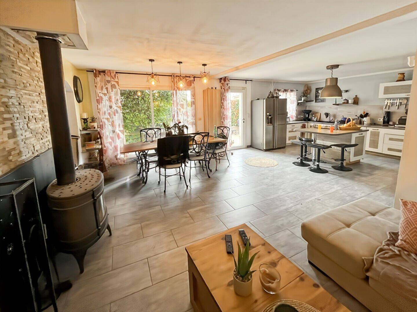 Maison à vendre, 110m², CHATEAURENARD