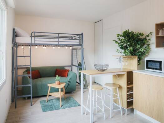 Studio à louer 600 € 1 pièce 25 m² Le Bourg sous la Roche-Coteau La Roche-sur-Yon 85000