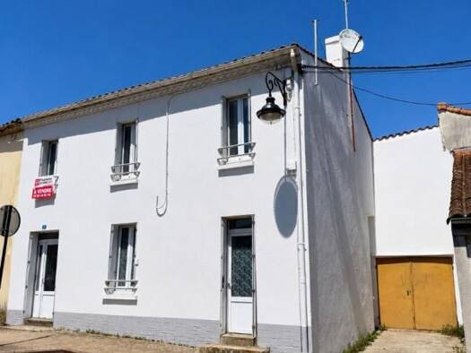 Maison à vendre 174 000 € 5 pièces 3 chambres 110 m² 430 m² de terrain Aubigny-Les Clouzeaux 85430