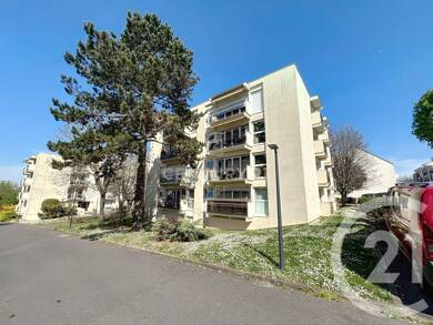 Appartement à vendre 315 000 € 5 pièces 3 chambres 80,4 m² 3ème étage Noisy le Grand 93160