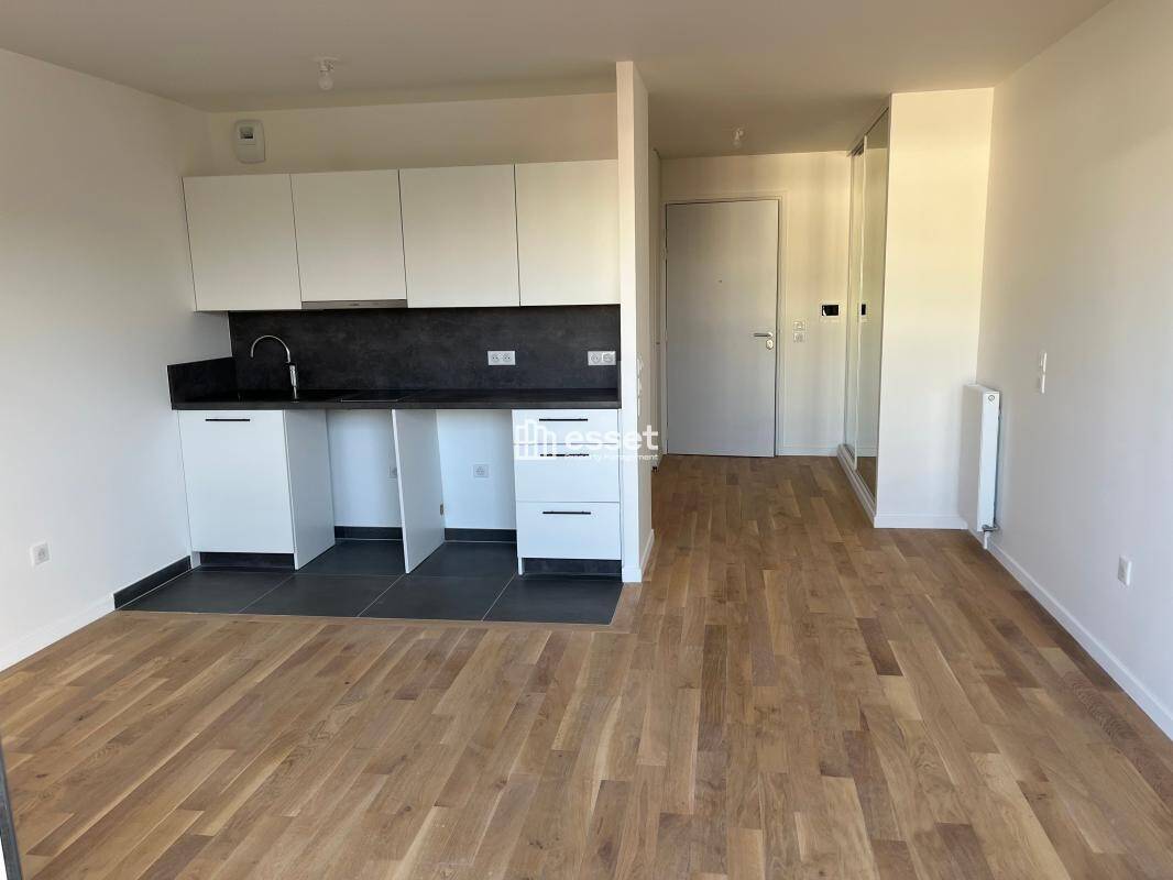 Maison à louer, 29m², COURBEVOIE