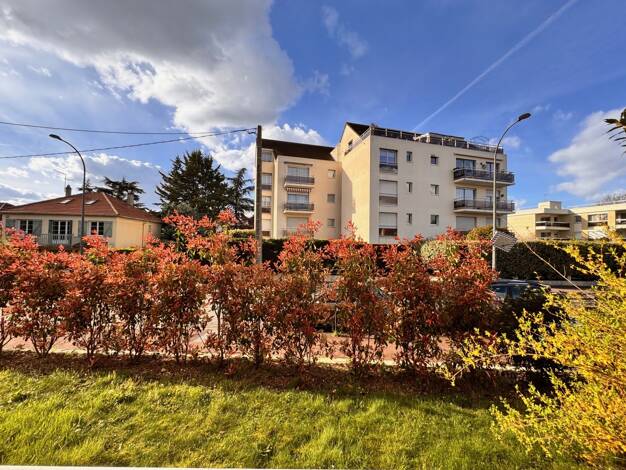 Appartement à louer 654 € 1 pièce 18,6 m² RDC Maisons-Laffitte 78600