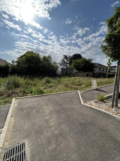 Terrain constructible viabilisé à vendre 200 000 € 340 m² de terrain Charly 69390