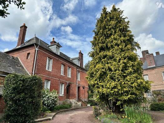 Maison de plain-pied à vendre 440 000 € 8 pièces 6 chambres 243 m² 2 094 m² de terrain Bacqueville-en-Caux 76730