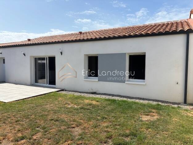 Maison à vendre 299 520 € 4 pièces 3 chambres 90 m² 346 m² de terrain Talmont St Hilaire 85440