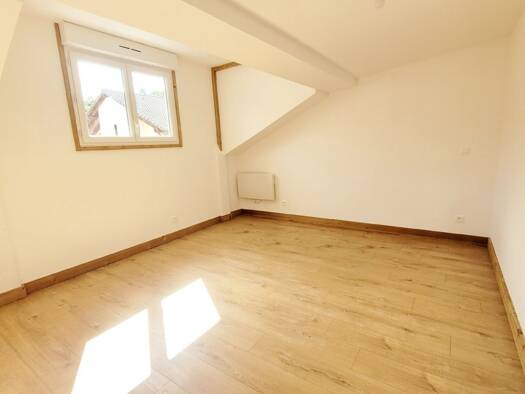 Appartement à vendre 135 000 € 1 pièce 24 m² Étage 2/2 Aix les Bains 73100